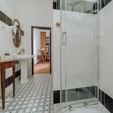 Lokalna * Jelenia Góra