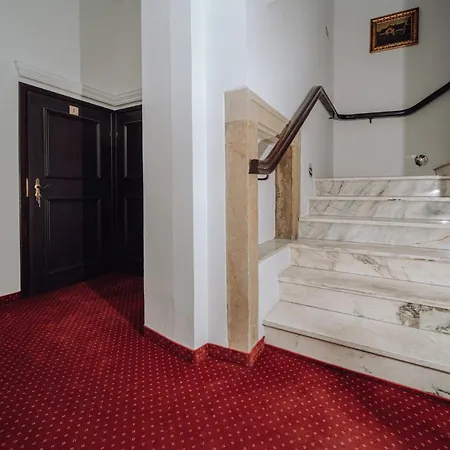 Lokalna * Jelenia Góra