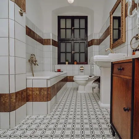 Lokalna * Jelenia Góra