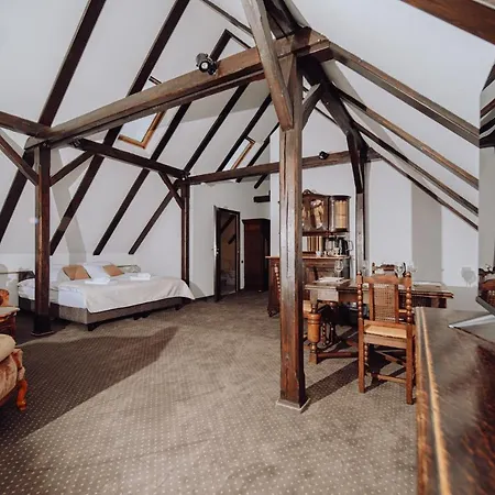 Lokalna * Jelenia Góra