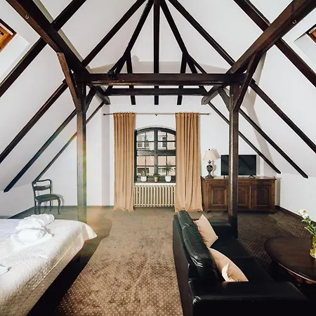 Lokalna * Jelenia Góra