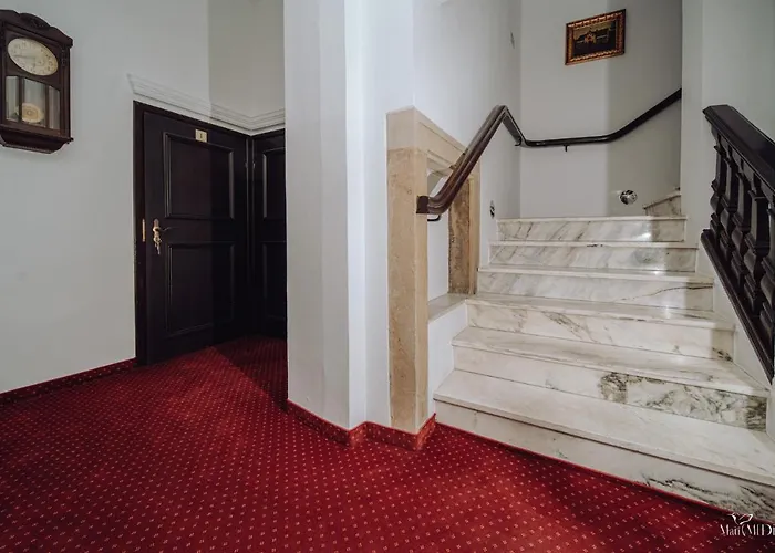 Lokalna * Jelenia Góra