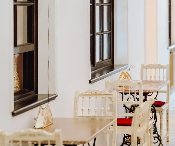 Lokalna * Jelenia Góra