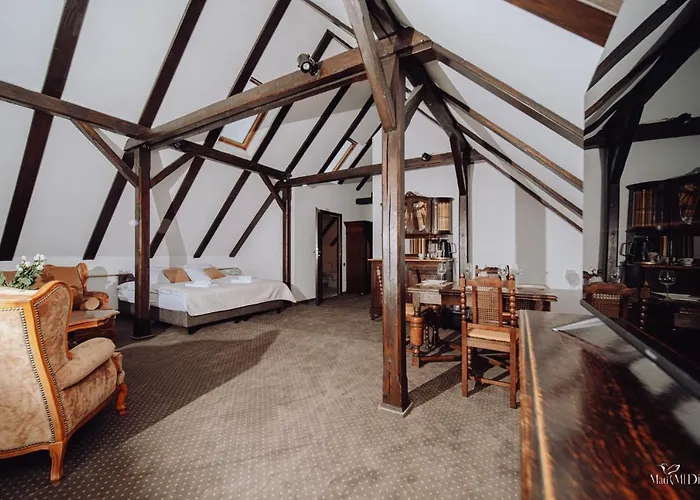 Lokalna * Jelenia Góra